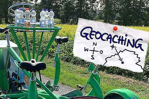Ein GeccoMobil steht bereit für eine GeocachingTour | mit GeccoTours-TeamEvents.com